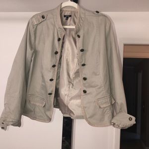 Button up blazer/jacket.